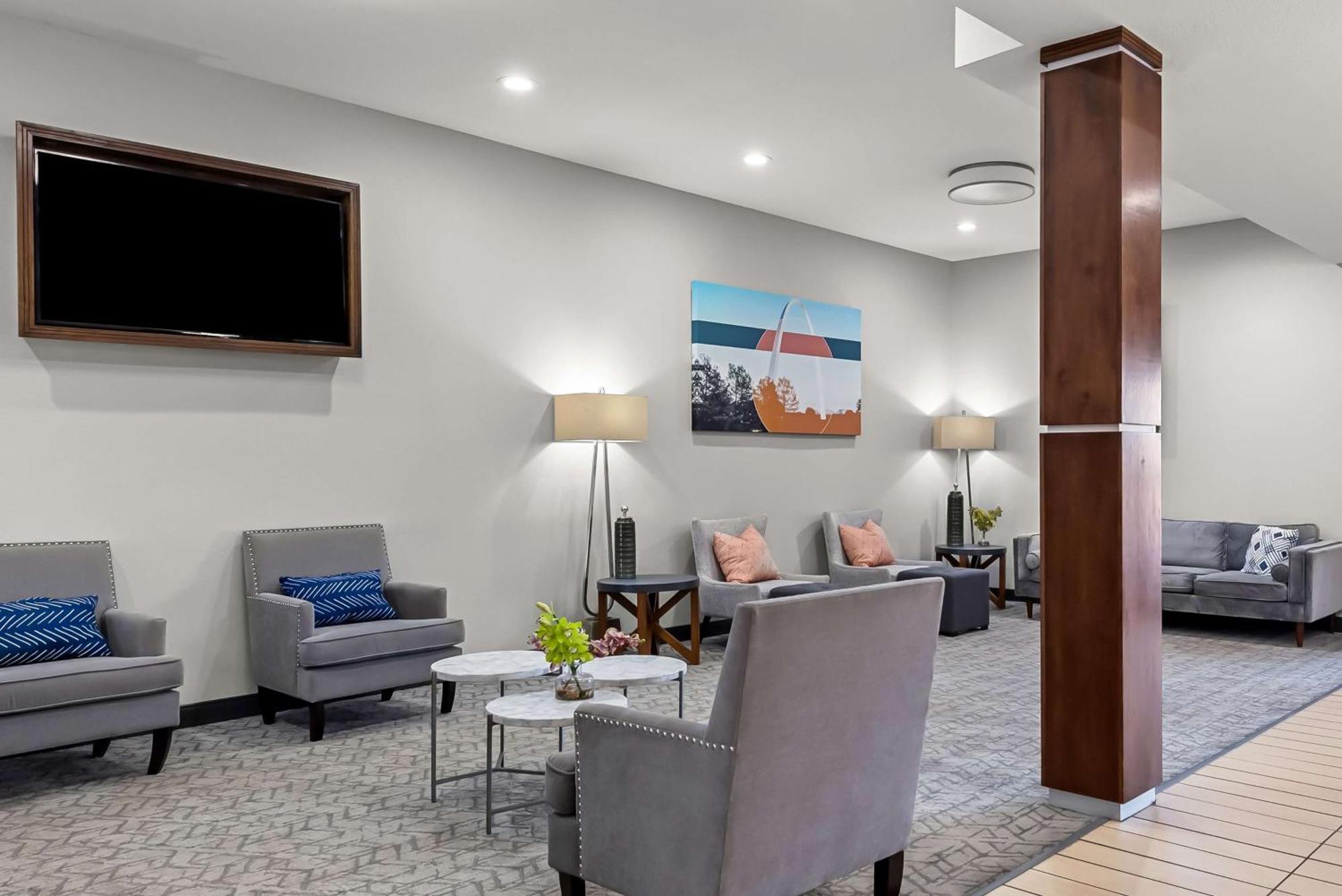 Best Western St. Louis Airport North Hotel & Suites Hazelwood Exterior photo